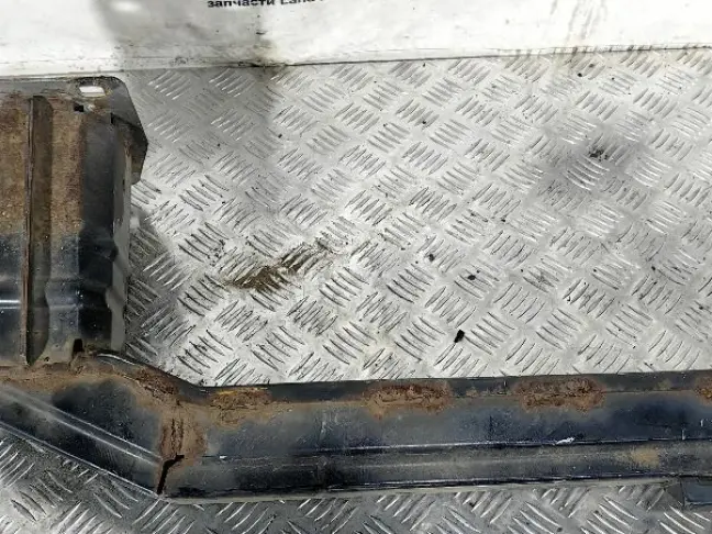 Усилитель передний Land Rover Freelander 2 2.2