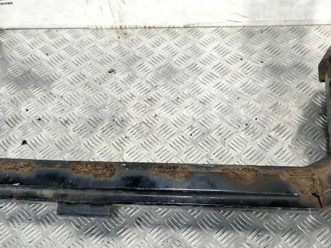 Усилитель передний Land Rover Freelander 2 2.2