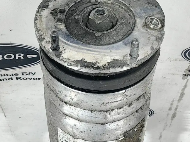 Стойка передняя правая Range Rover Sport 2 L494