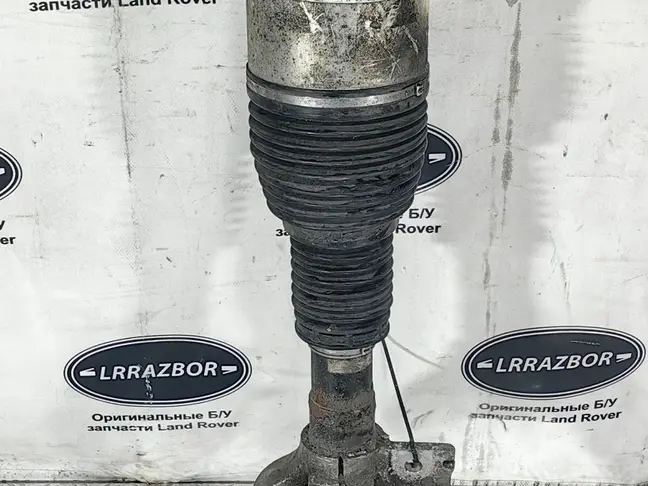 Стойка передняя правая Range Rover Sport 2 L494