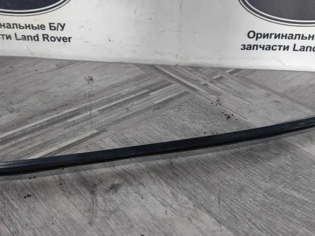 Молдинг лобового стекла Land Rover Freelander 2