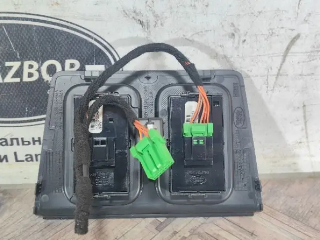 Блок управления  Land Rover Freelander 2 2.2 L359