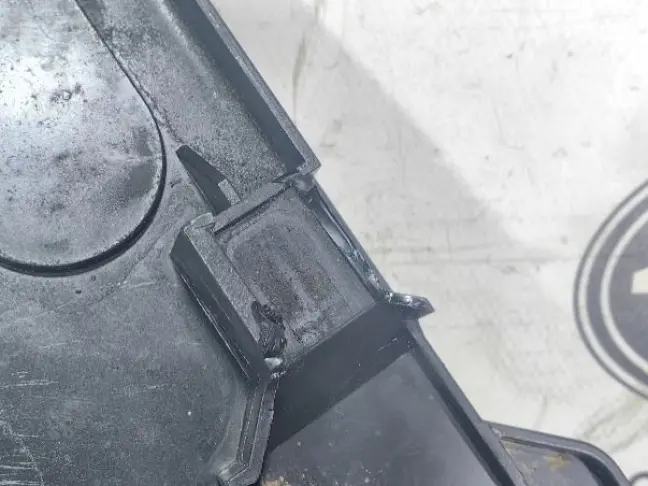 Площадка фары правая Land Rover Freelander 2 2.2