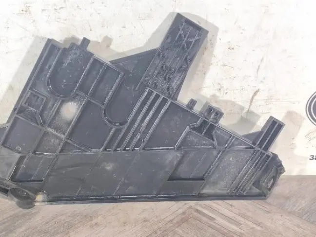 Площадка фары правая Land Rover Freelander 2 2.2