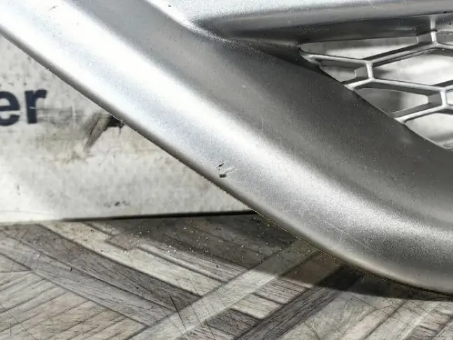 Решетка жабра левая Land Rover Freelander 2