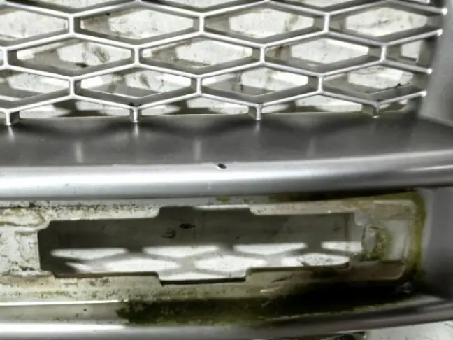 Решетка жабра левая Land Rover Freelander 2