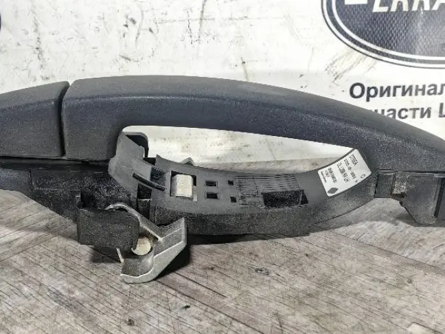 Ручка задняя левая Land Rover Freelander 2 L359