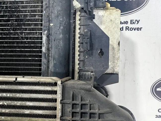 Кассета радиаторов Land Rover Freelander 2 2.2