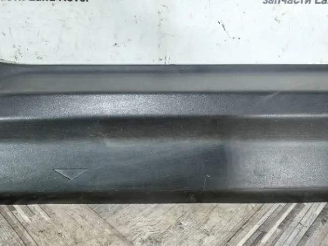 Молдинг правый задний Land Rover Freelander 2