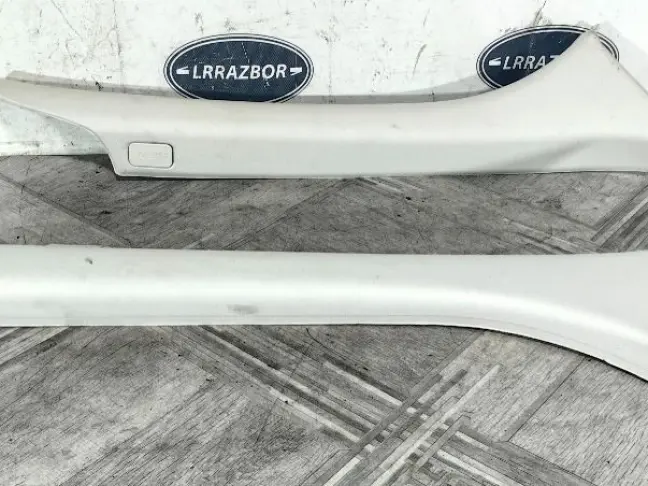 Обшивки стоек перед Land Rover Freelander 2 L359