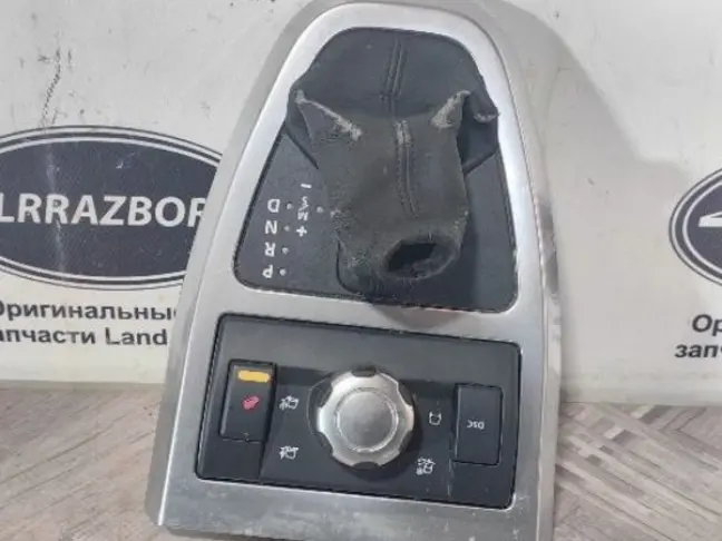 Панель управления раздаткой Freelander 2 2.2 L359