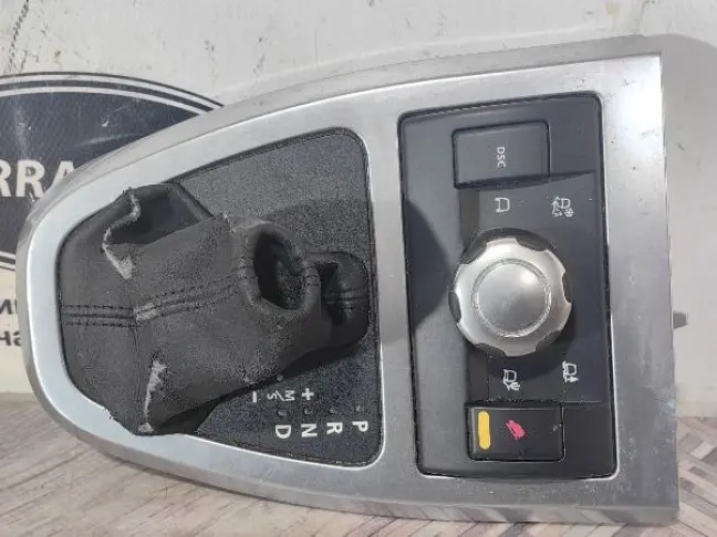 Панель управления раздаткой Freelander 2 2.2 L359