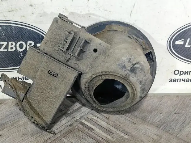 Лючок бензобака Land Rover Freelander 2 2.2