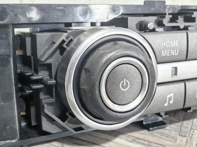 Панель магнитолы Range Rover Sport L320 09-13: фото #3