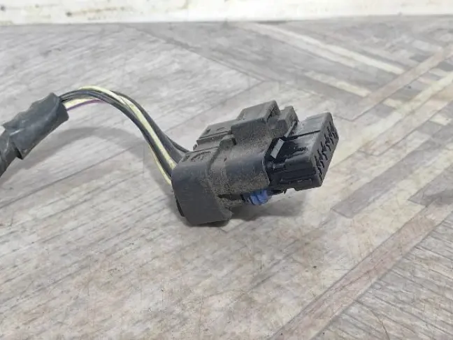 Разьем на насос Range Rover Sport L320 2009-2013