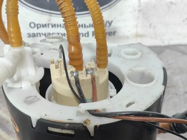 Насос топливный Range Rover Sport L320 2009-2013