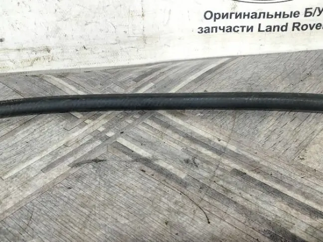 Патрубок системы охлаждения DISCOVERY 3 L319 2.7