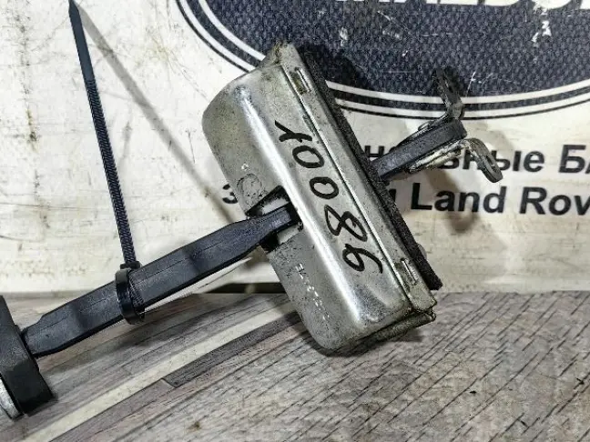 Ограничитель двери задний Sport L320