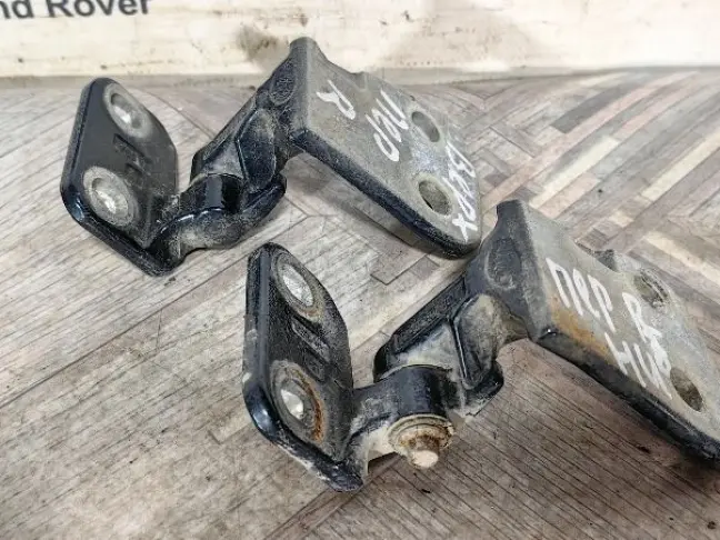 Петли двери комплект Range Rover Sport L320