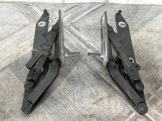 Петли капота Land Rover Range Rover Sport L320