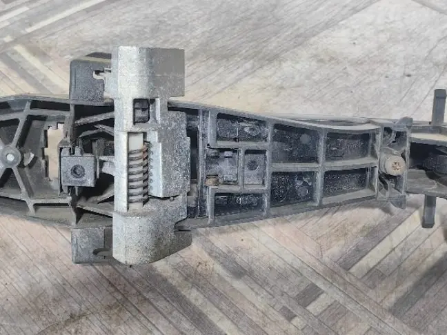 Ручка двери задняя левая Range Rover Sport L320