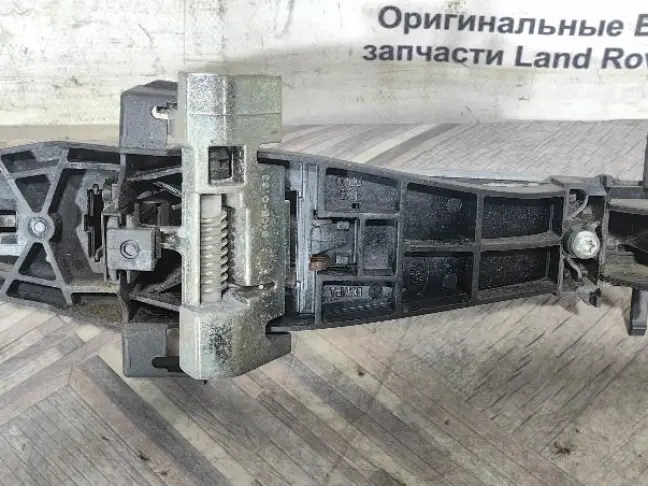 Ручка двери задняя левая Range Rover Sport L320