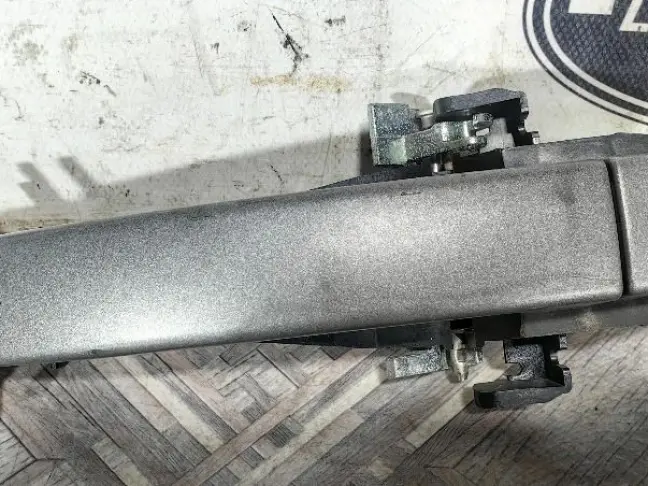 Ручка двери задняя левая Range Rover Sport L320