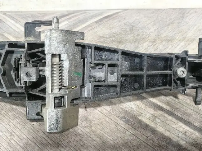 Ручка двери задняя правая Range Rover Sport L320