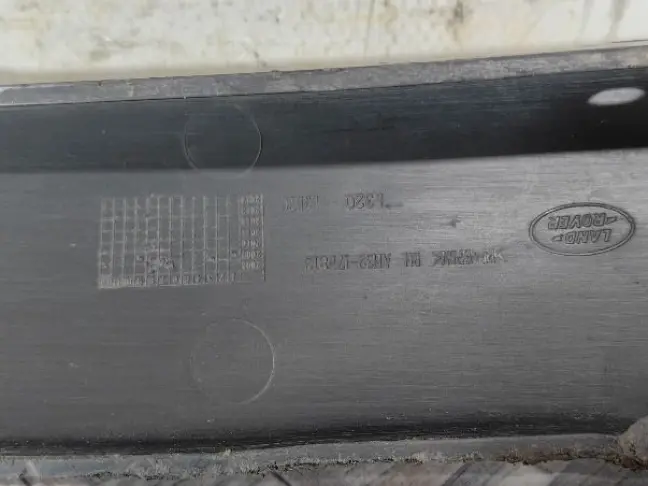 Ресничка правая Range Rover Sport L320 2009-2013