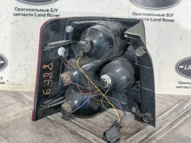 Фонарь задний правый Range Rover Sport L320