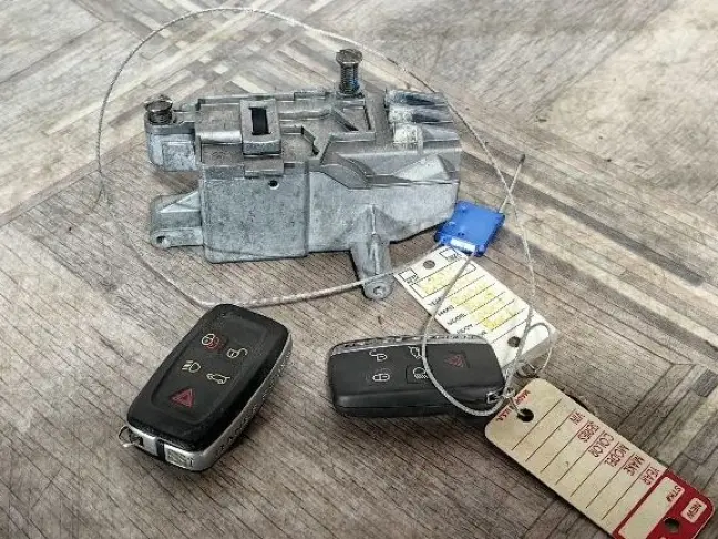Ключ с замком зажигания Range Rover Sport 5.0