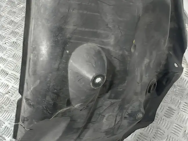 Подкрылок передний левый Range Rover Sport L320