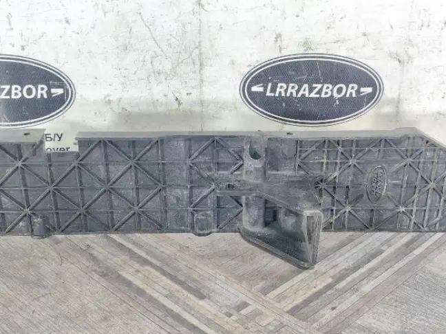 Кронштейн радиатора Range Rover Sport L320 3.0