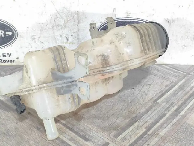 Бачок расширительный Range Rover Sport L320