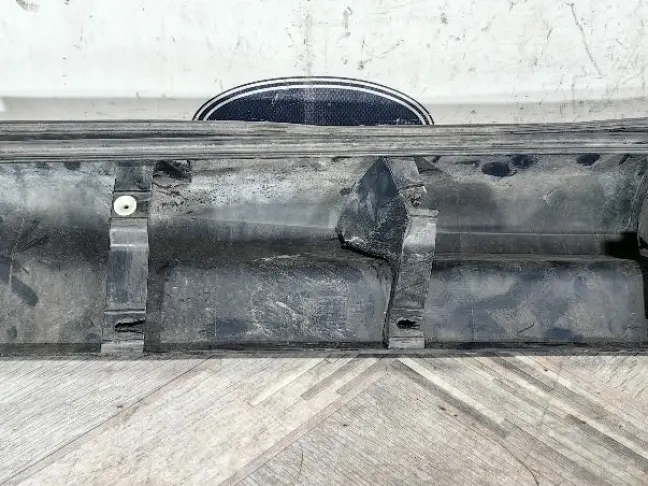 Молдинг передний левый  Range Rover Sport L320