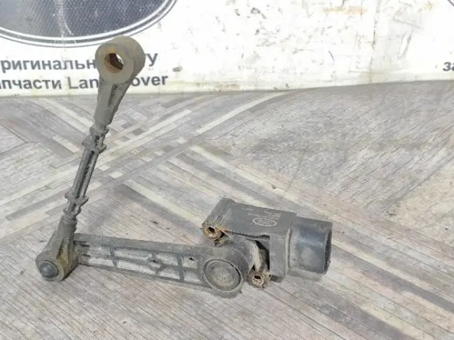 Датчик положения кузова задний RRS L320 рест