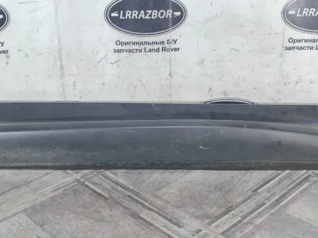 Молдинг передний правый  Range Rover Sport L320