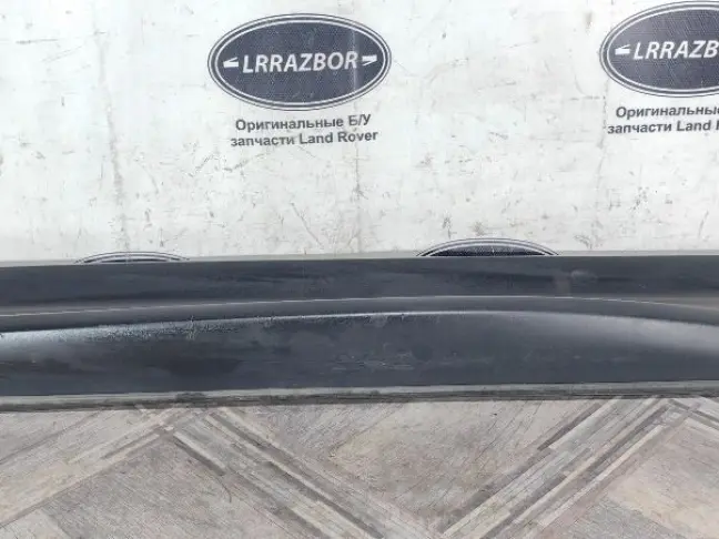 Молдинг передний правый  Range Rover Sport L320