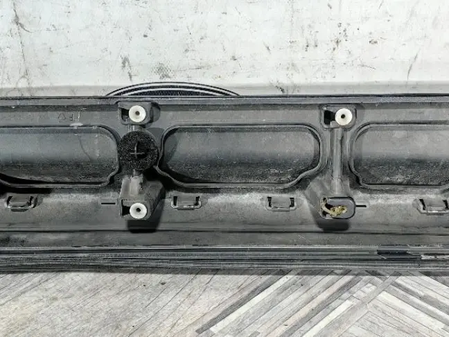 Молдинг передний правый  Range Rover Sport L320