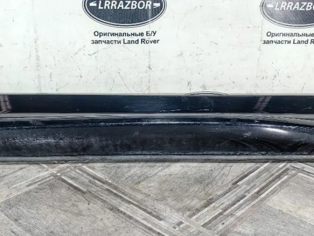 Молдинг передний правый  Range Rover Sport L320