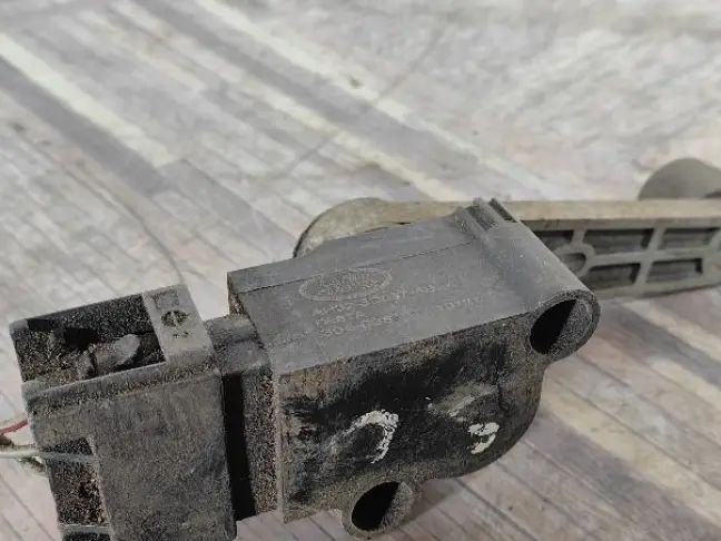 Датчик положения кузова передний RRS L320 рест