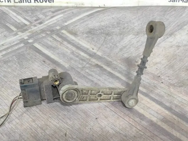 Датчик положения кузова передний RRS L320 рест