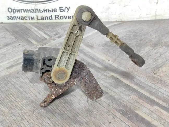 Датчик положения кузова передний RRS L320 дорест