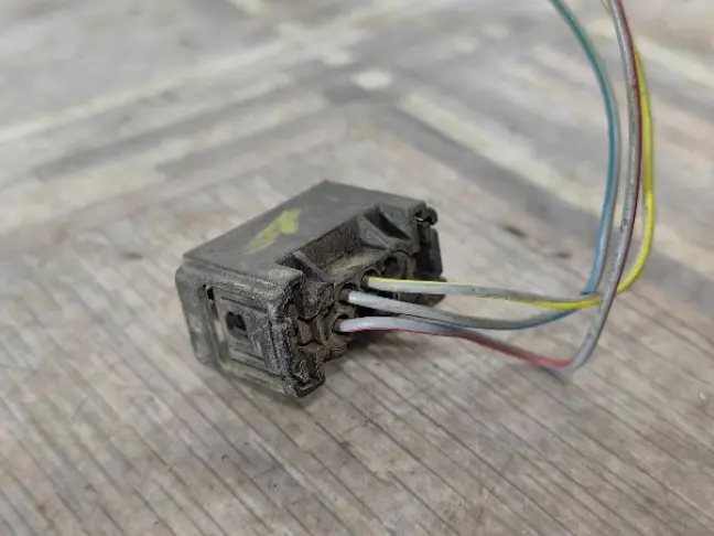 Фишка датчика уровня Range Rover Sport L320 05-09