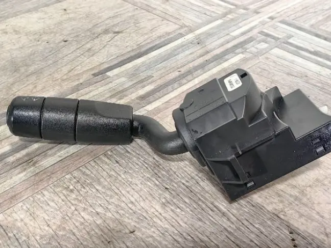 Переключатель света подрулевой DISCOVERY 3 L319