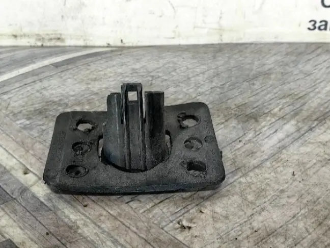 Кронштейн парктроника Land Rover Freelander 2