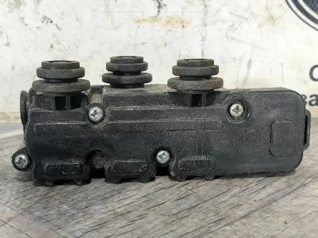 Блок клапанов передний Land Rover Sport L320