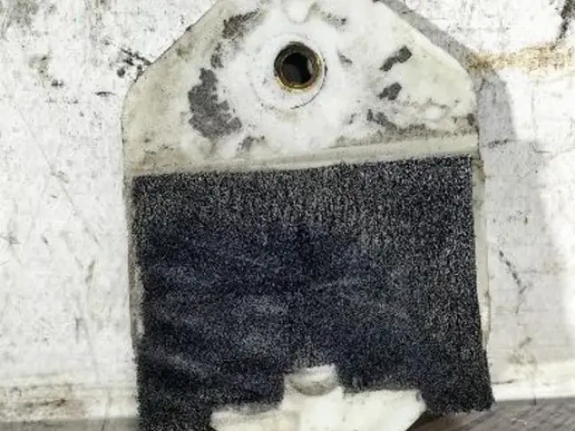 Кронштейн стекла Range Rover Sport L320 05-13