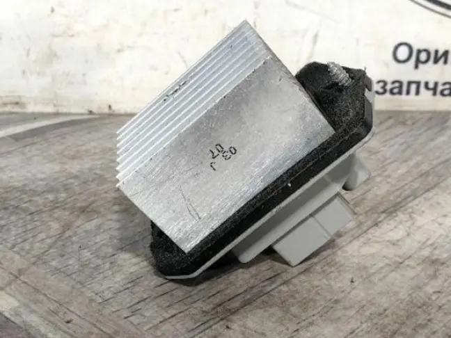 Резистор Land Rover Range Rover Sport L320 05-13