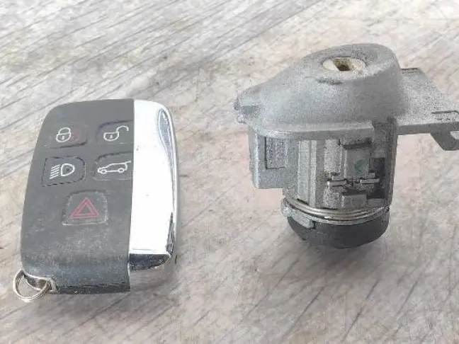 Ключ зажигания Land Rover Freelander 2 2.2